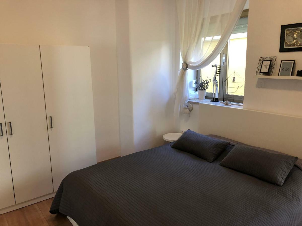Apartment Check In พูลา ภายนอก รูปภาพ